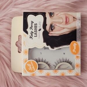 New Listing!! Brand New EYLURE  FALSE LASHES